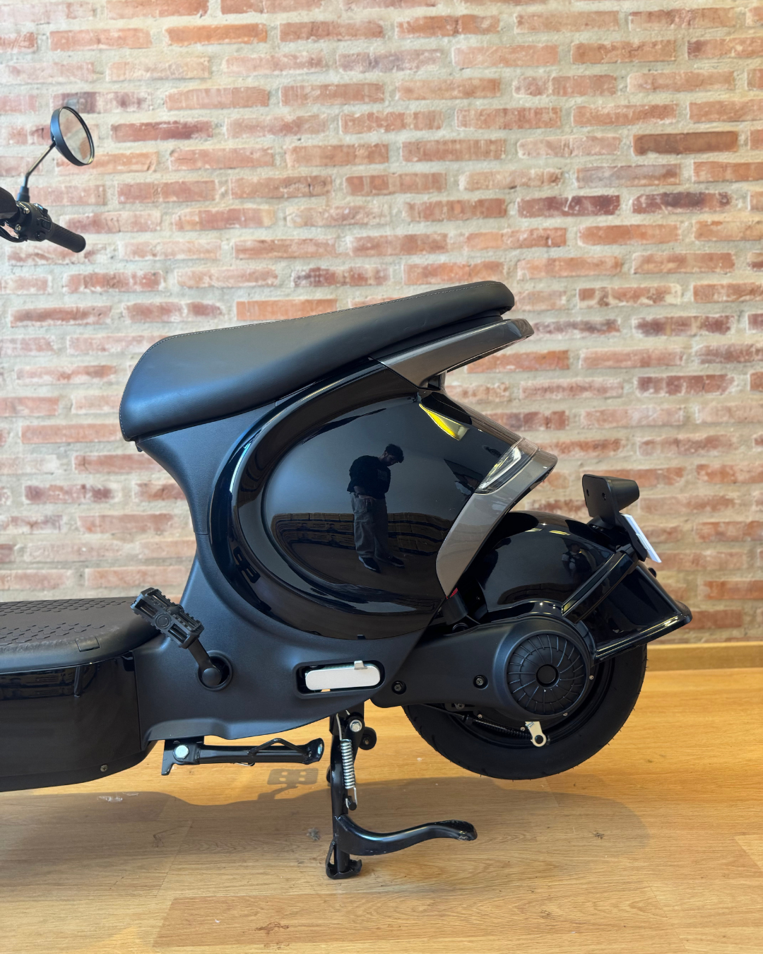 ZYNETIC LAMVO BLACK - Image 12